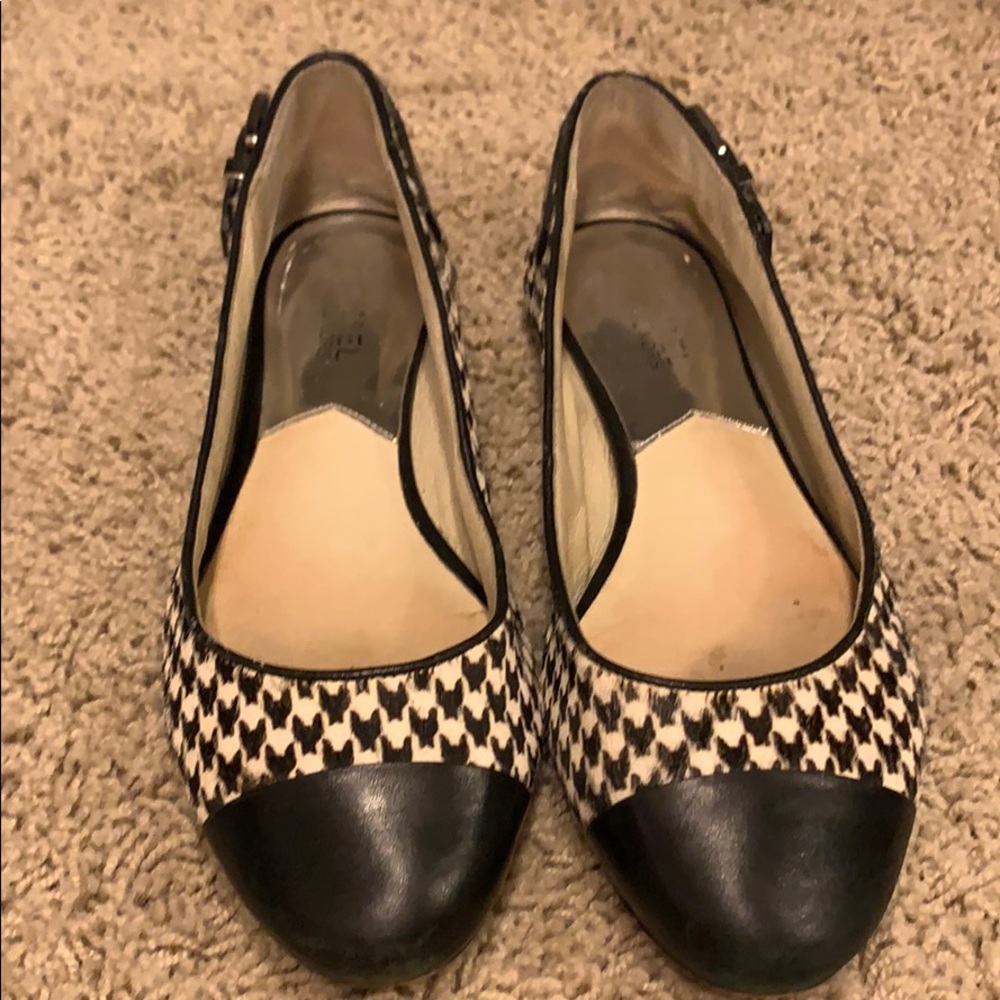 Michael Michael Kors black and white flats